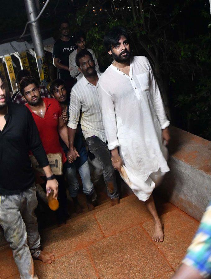 Pawan Kalyan visits Tirumala Tirupati by Walk Photos