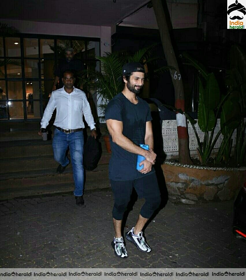 Sweating Actor Shahid Kapoor after sweating at the gym
