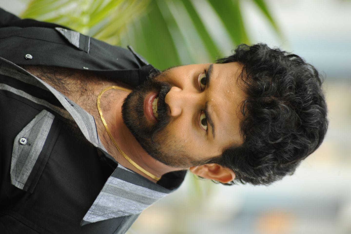 Siva Balaji in Snehamera Jeevitham