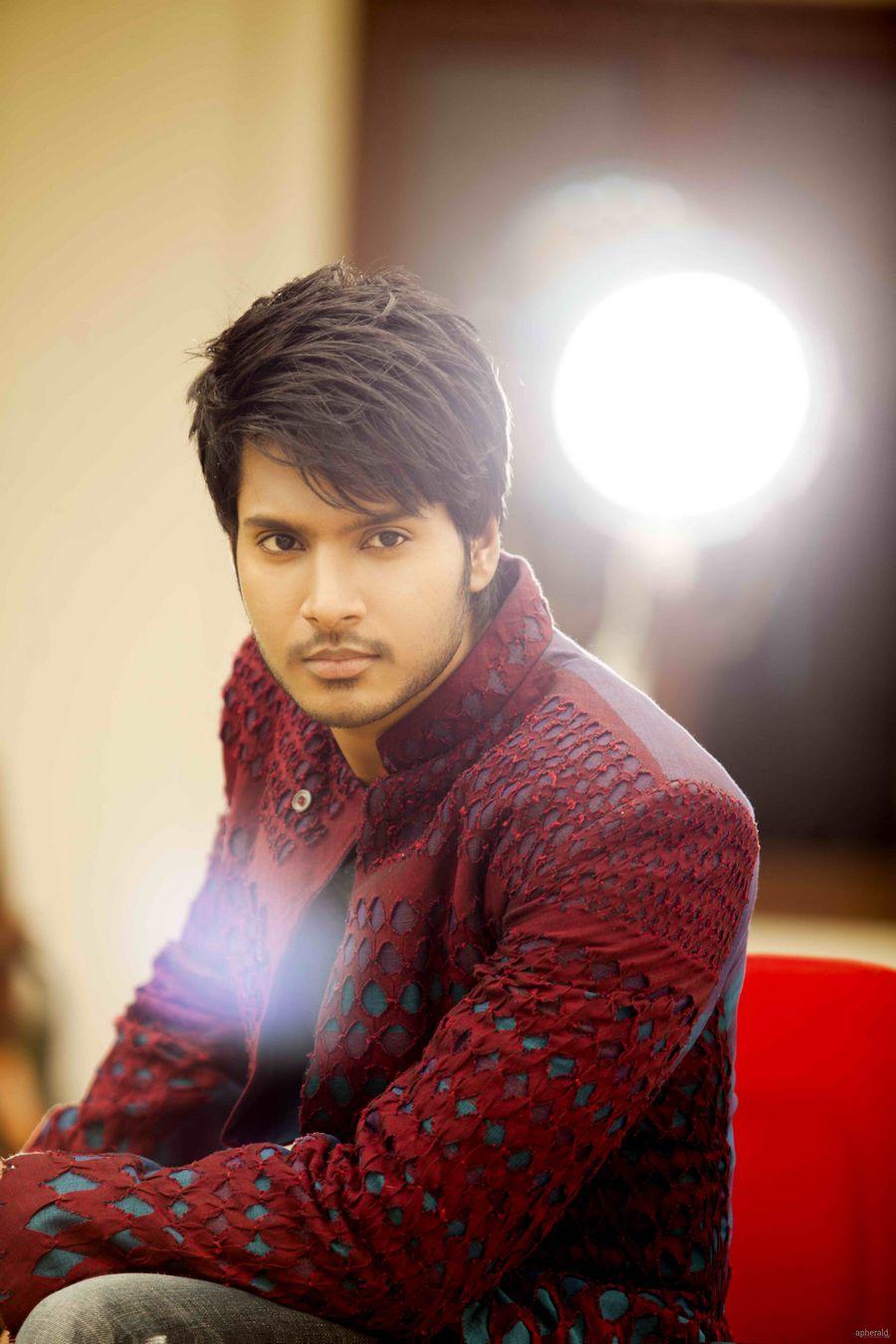 sundeep kishan New Look
