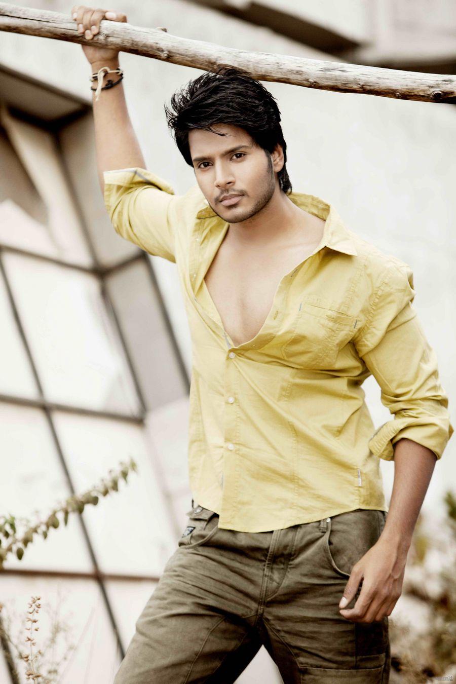 sundeep kishan New Look