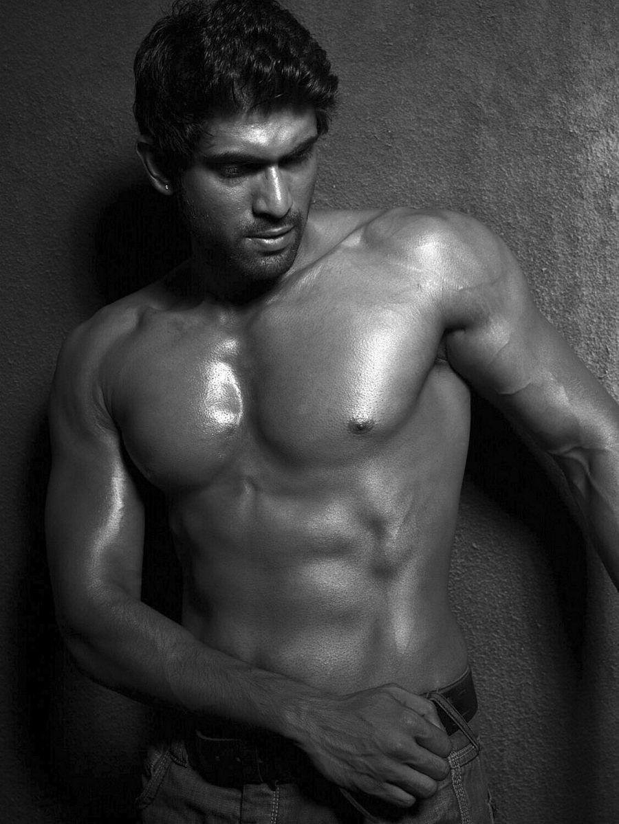 Tollywood Heroes Stunning Six Pack Photos
