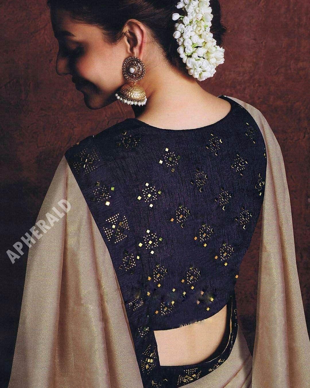 20 PHOTOS: Kajal Agarwal's looking like an eternal beauty in this traditional attire