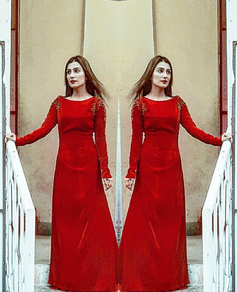 21 Pakistani Actresses Who Look HOT In Red