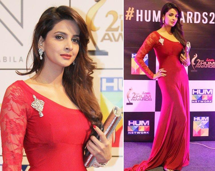 21 Pakistani Actresses Who Look HOT In Red