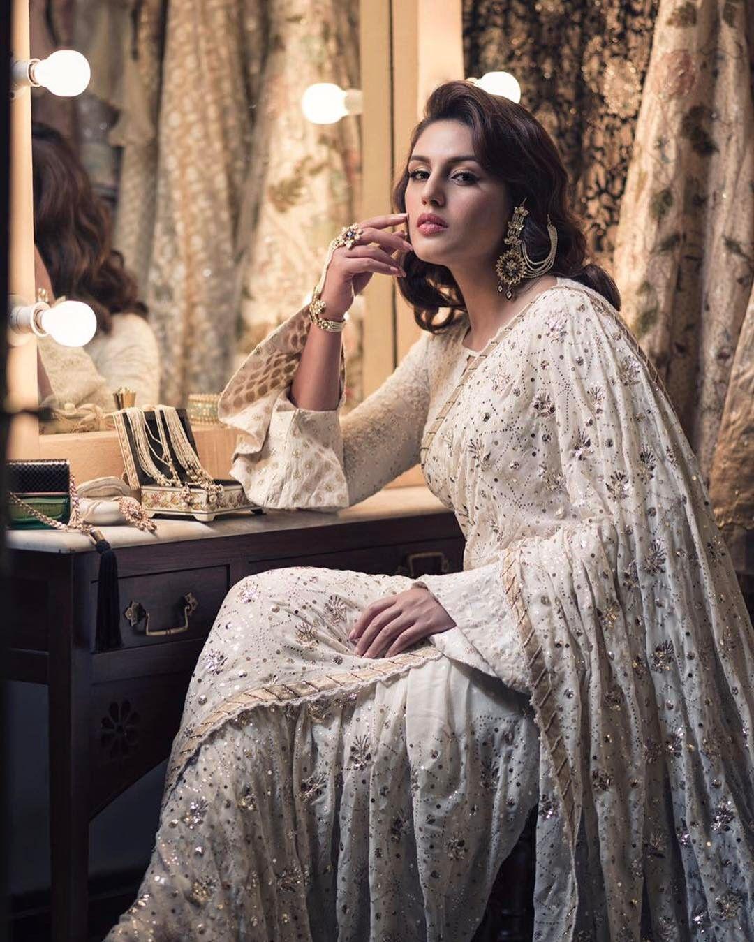 23 Actress Huma Qureshi Latest & Hot Photos 2017