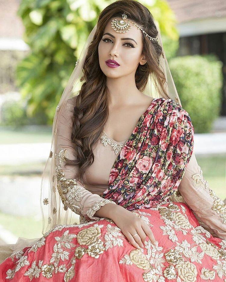 23 Actress Sana Khan Rare & Unseen Photo Stills