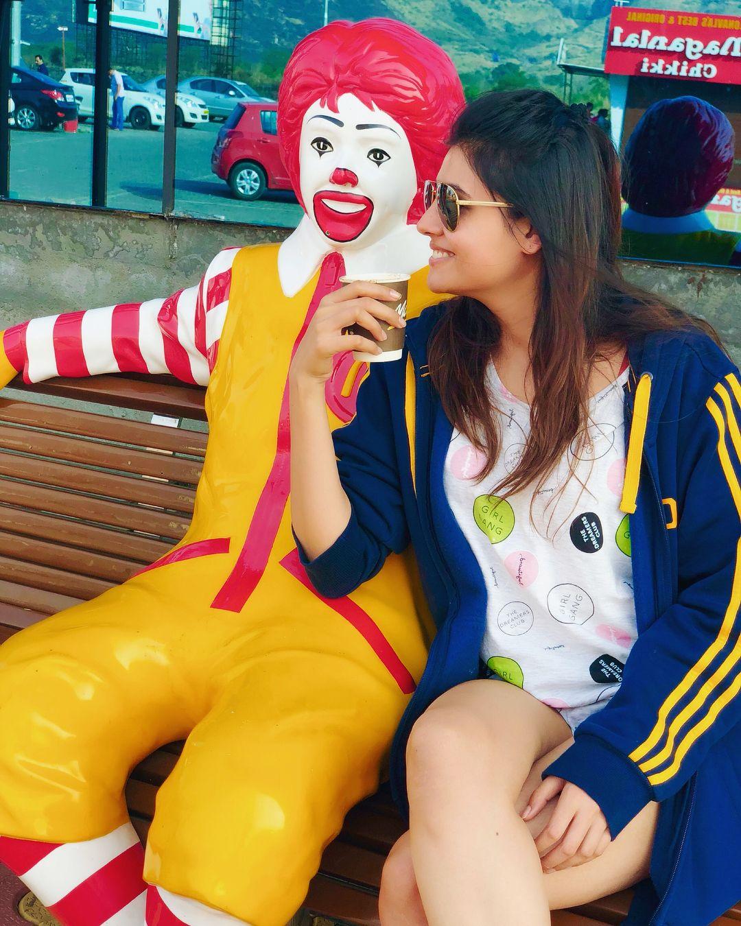 30+ Hot Pics Of IPL Fan's New Crush Malti Chahar