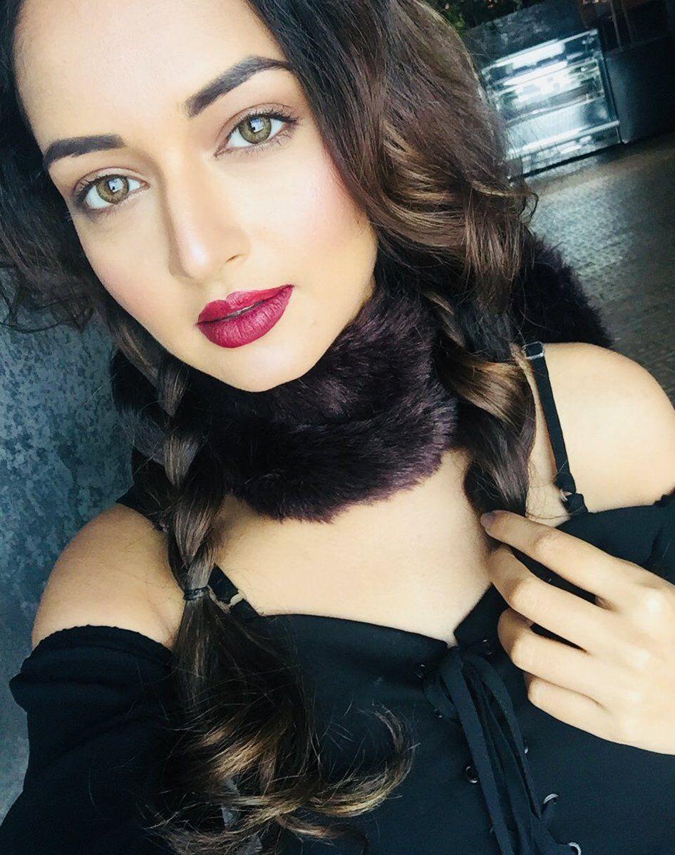 30 Best Shanvi Srivastava Latest Hot Unseen Photoshoot Stills