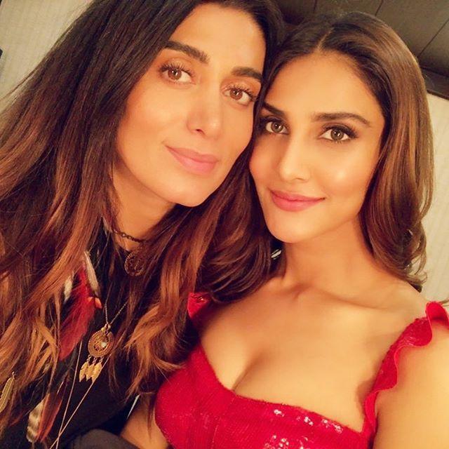 50 Best looking Hot & Beautiful HQ Photos of Actress Vaani Kapoor