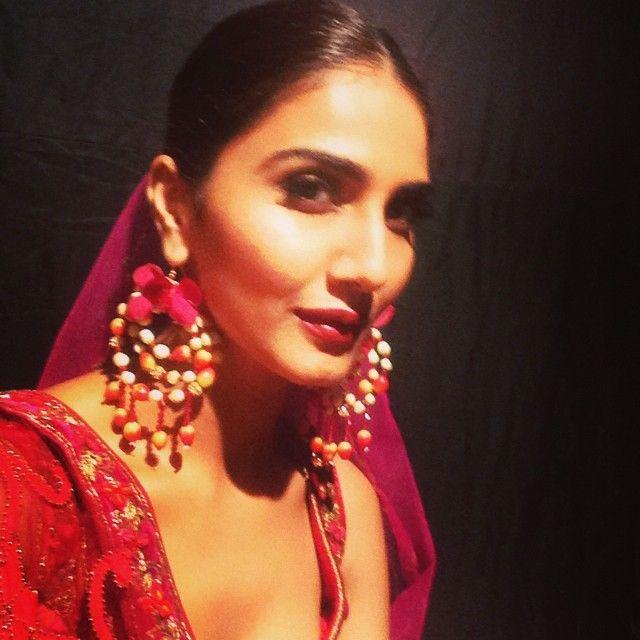 50 Best looking Hot & Beautiful HQ Photos of Actress Vaani Kapoor