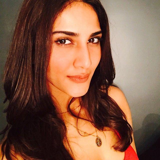 50 Best looking Hot & Beautiful HQ Photos of Actress Vaani Kapoor