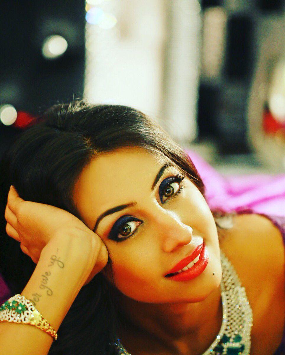 50 Hot & Spicy UNSEEN Photo's of Actress Sanjjanaa