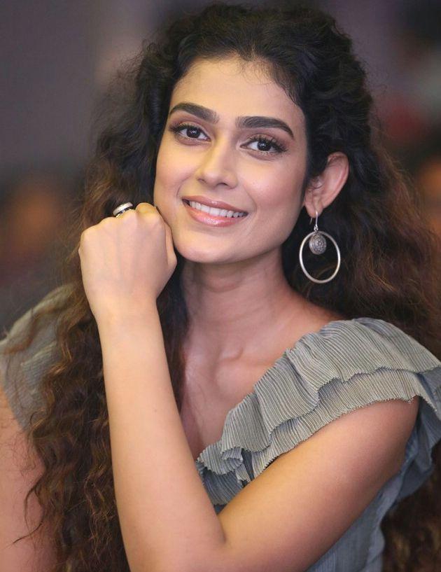 Aakanksha Singh At Devadas movie music Party Photos