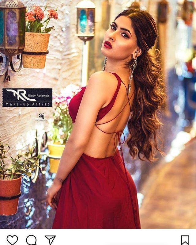 Actor Karishma Sharma Latest 2018 Photo Stills