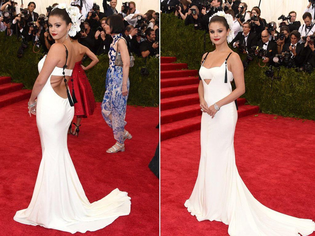 Actress & Singer Selena Gomez Unseen Hot Close UP HD Wallpapers