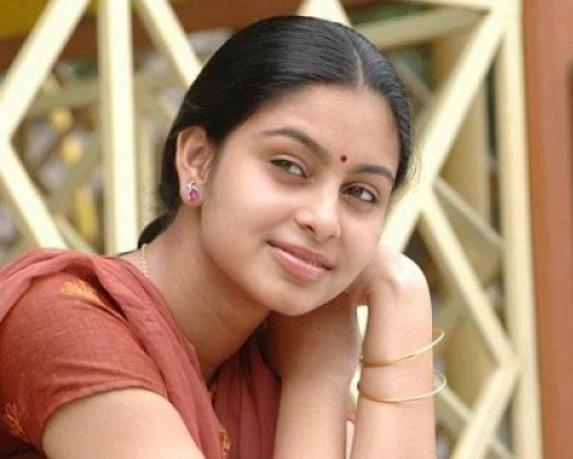 Actress Abhinaya Latest Cute Stills