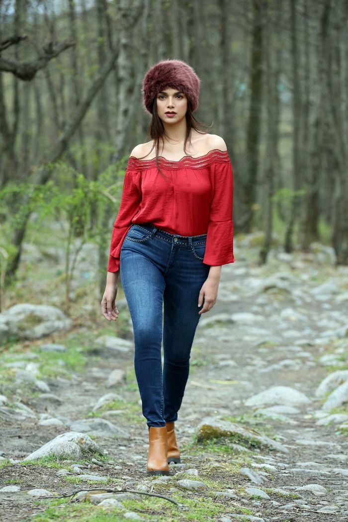 Actress Aditi Rao Hydari New Photo Stills 2018