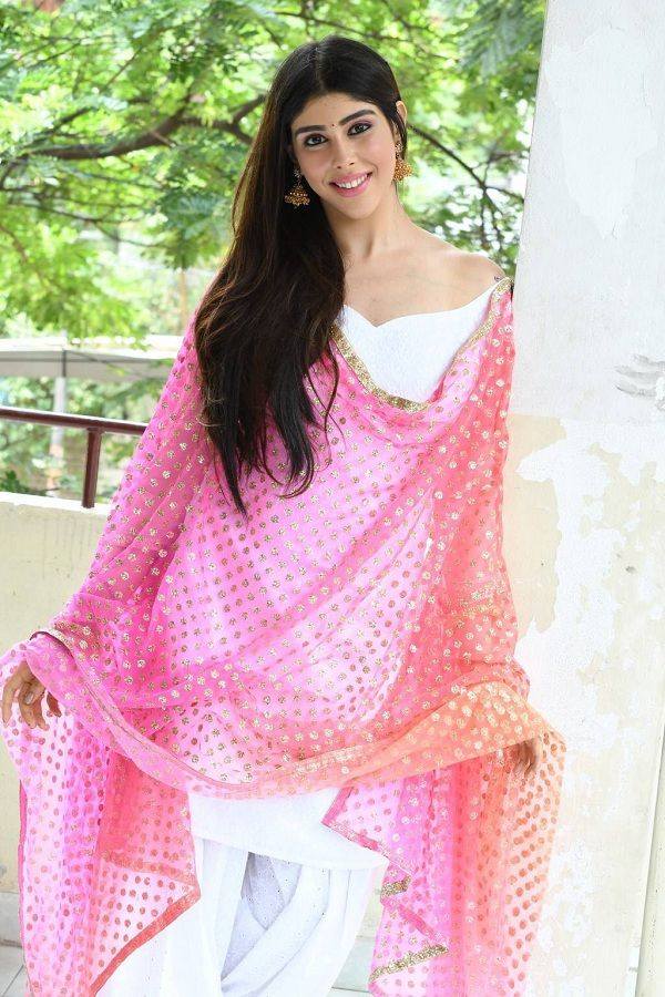 Actress Aditi Singh Gallery