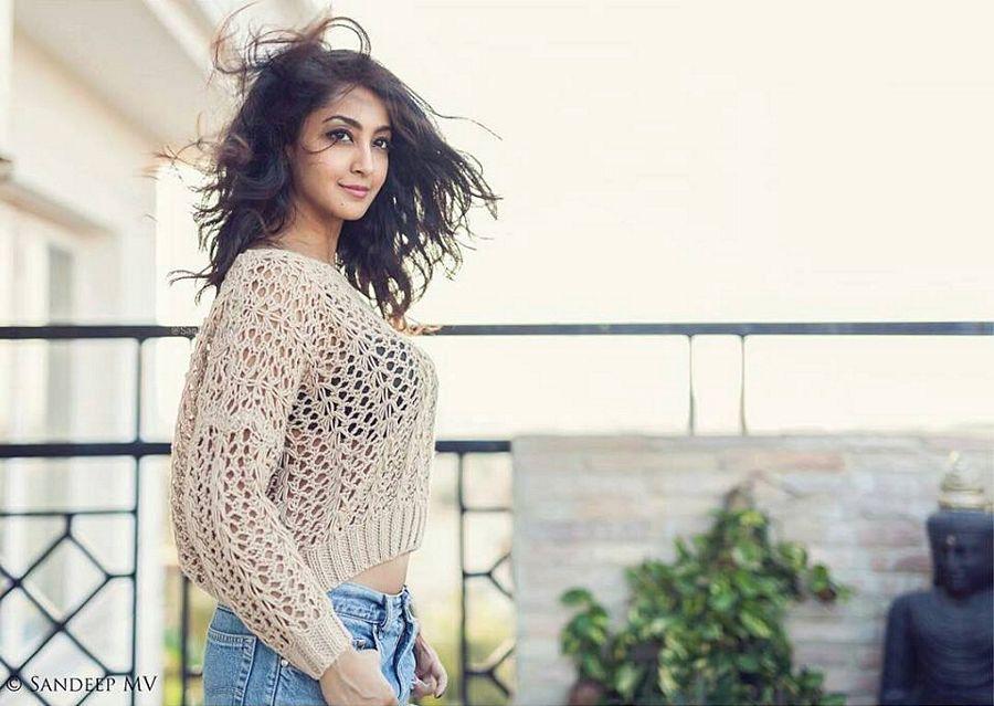 Actress Aindrita Ray Latest Photos