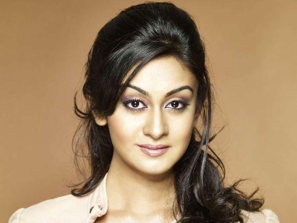 Actress Aishwarya Arjun Latest Stills
