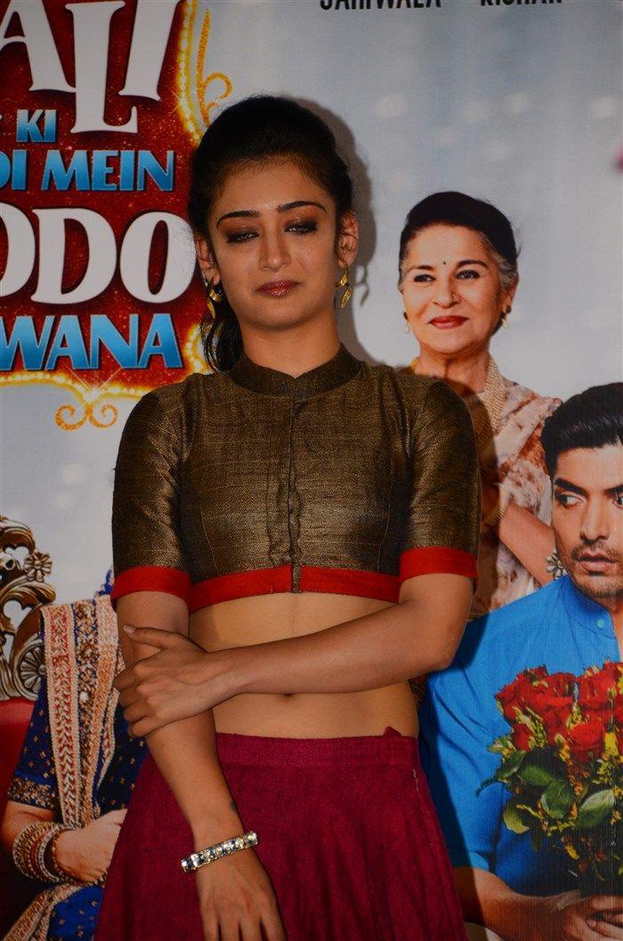 Actress Akshara Haasan New Photos