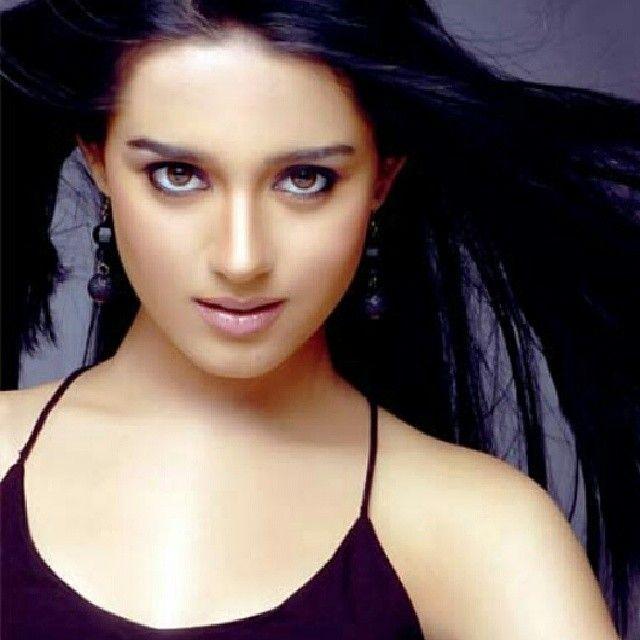 Actress Amrita Rao Rare & Unseen Photo Stills