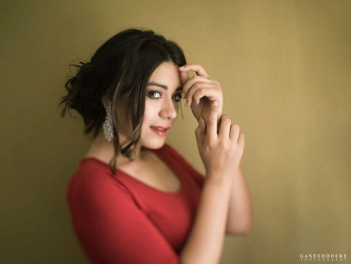 Actress Anchal Singh Latest Hot & Spicy Photoshoot Stills