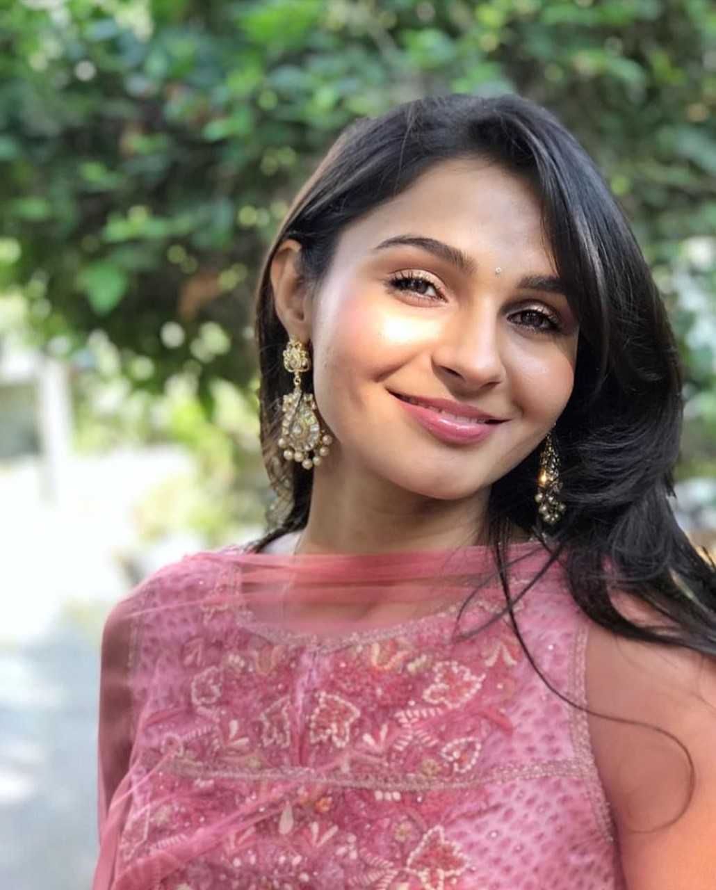 Actress Andrea Jeremiah New Pictures
