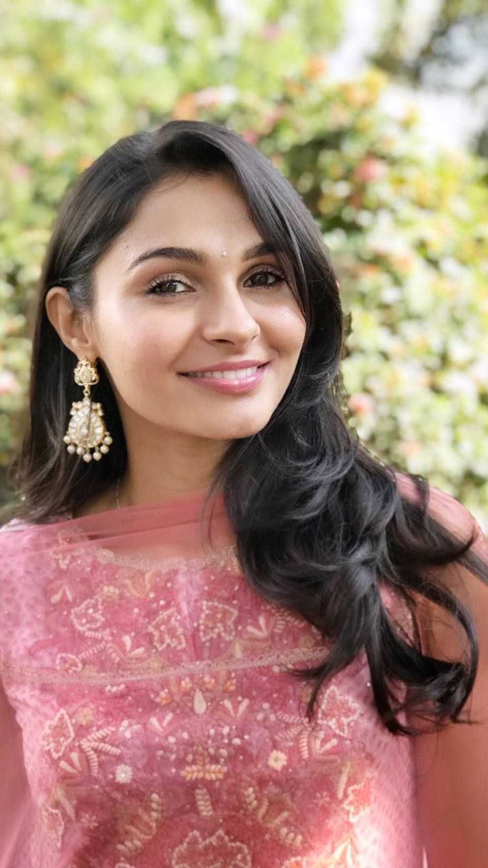 Actress Andrea Jeremiah New Pictures