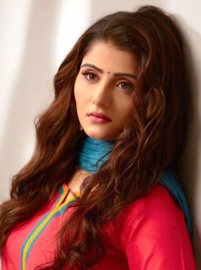 Actress Aqsa Bhatt Latest Photoshoot Gallery