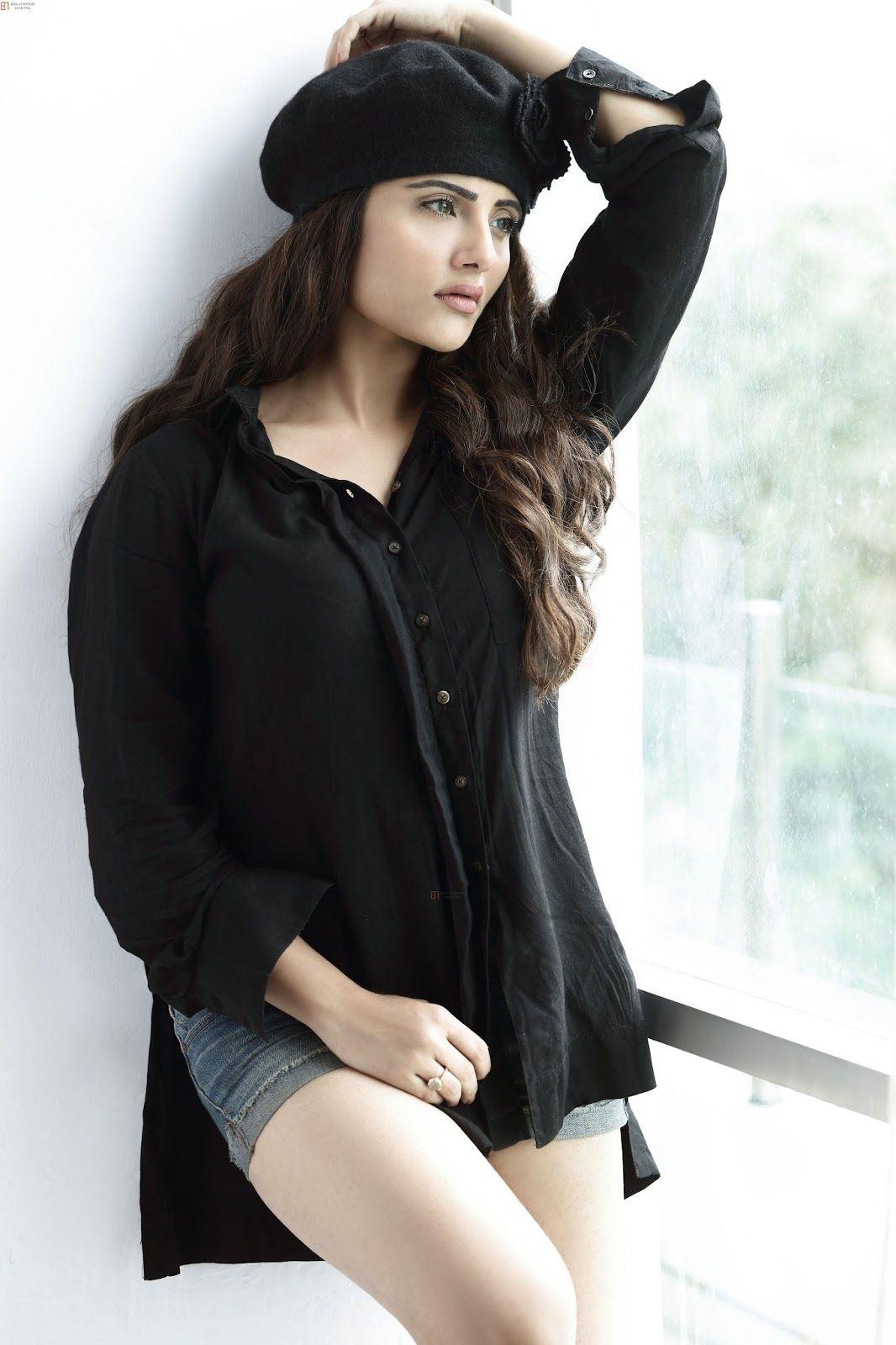Actress Aqsa Bhatt Latest Photoshoot Gallery
