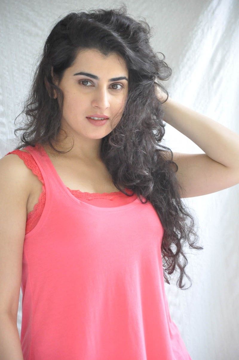 Actress Archana Cute Pictures