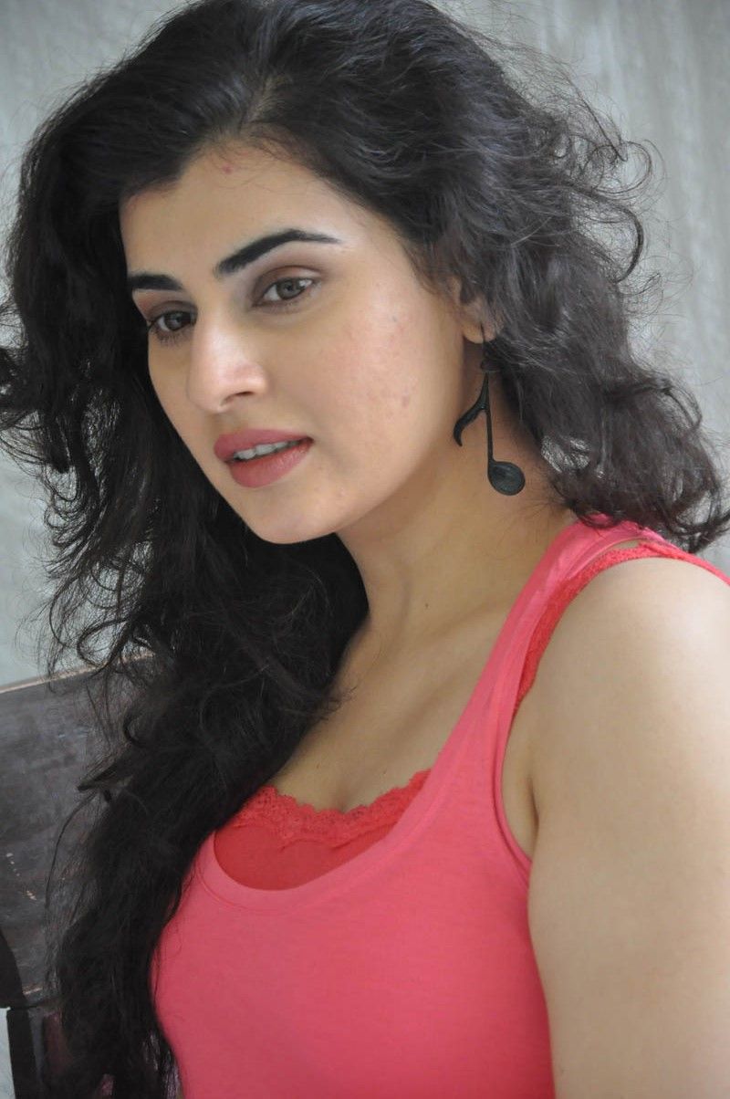 Actress Archana Cute Pictures