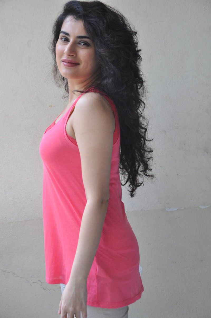 Actress Archana Cute Pictures