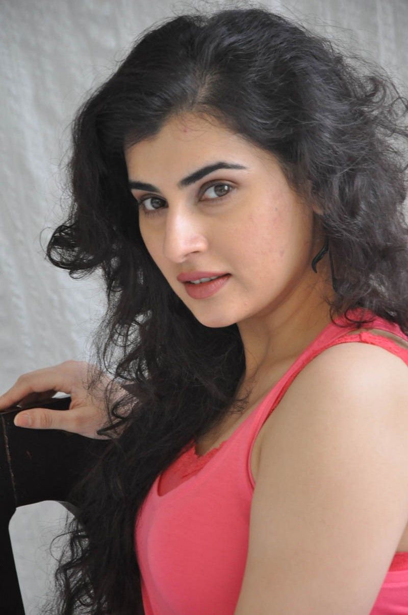 Actress Archana Cute Pictures