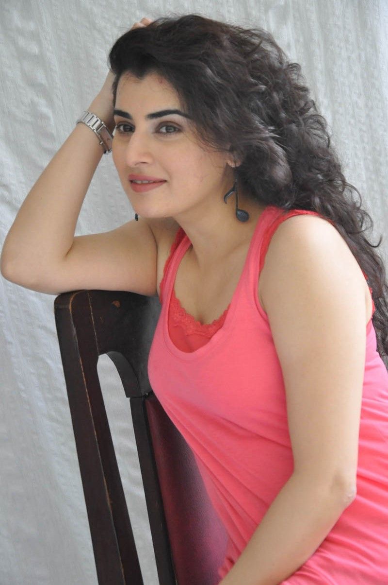 Actress Archana Cute Pictures