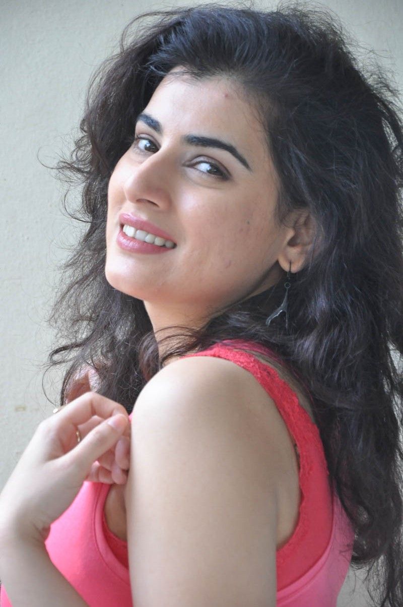 Actress Archana Cute Pictures