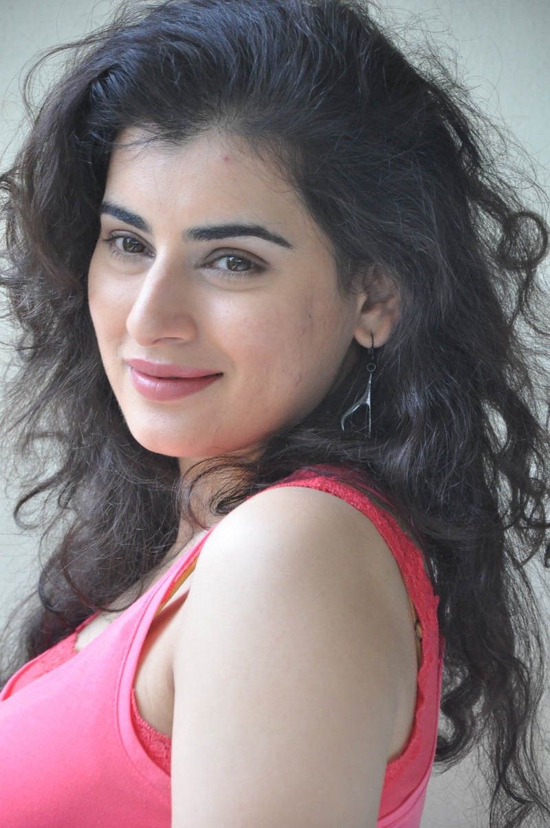 Actress Archana Cute Pictures