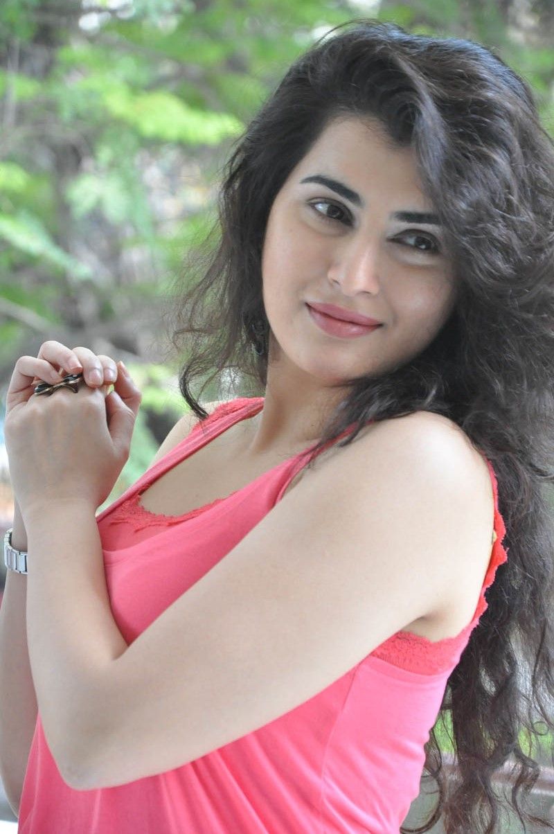 Actress Archana Cute Pictures