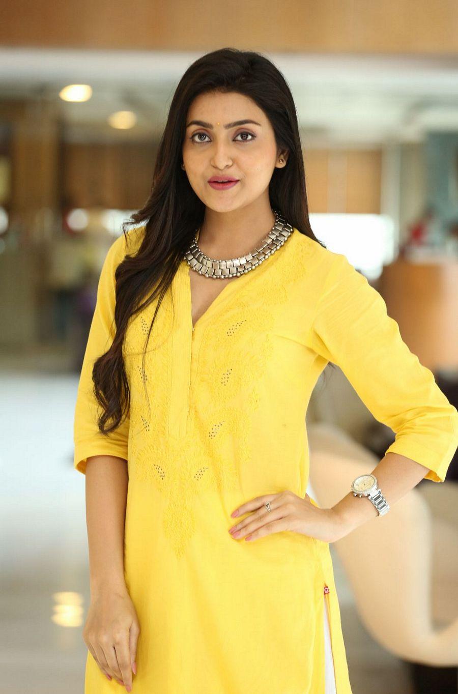 Actress Avanthika Mishra New Photos