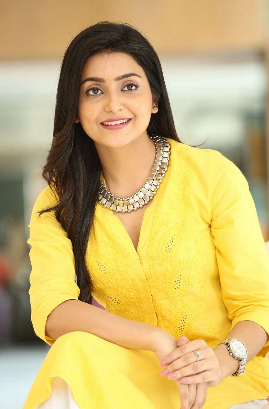 Actress Avanthika Mishra New Photos