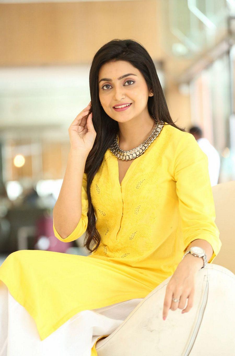 Actress Avanthika Mishra New Photos