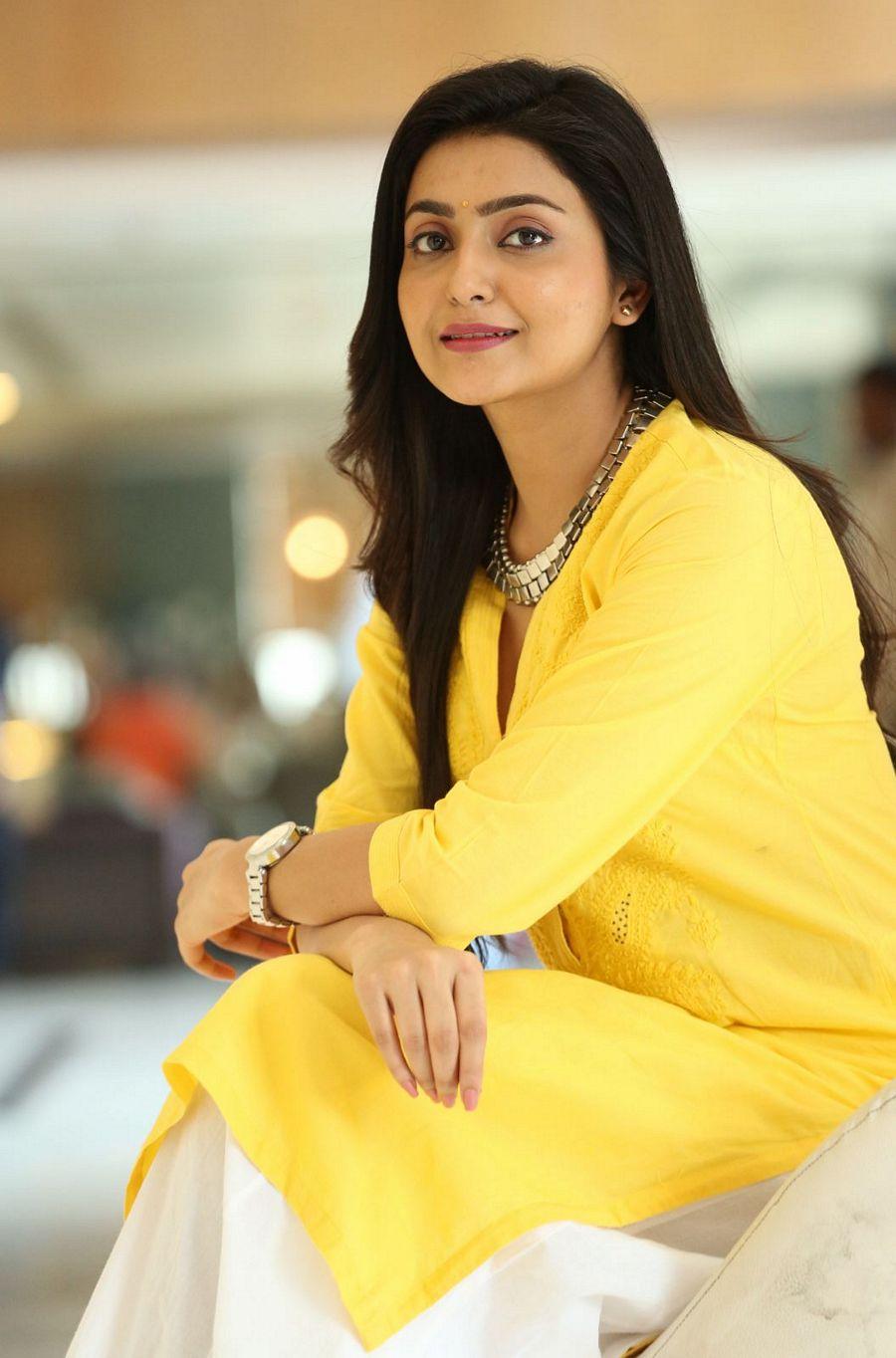 Actress Avanthika Mishra New Photos