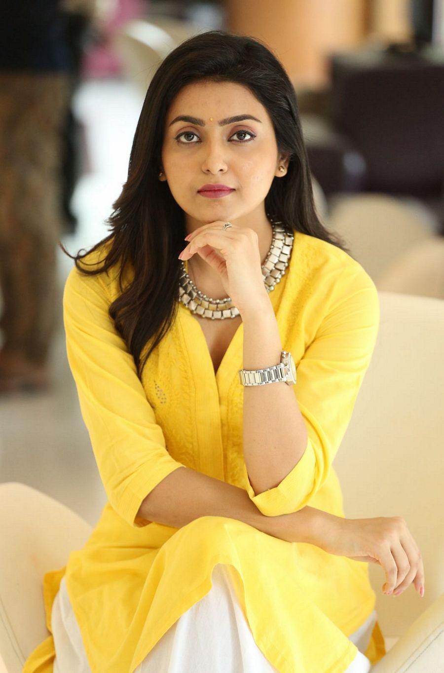 Actress Avanthika Mishra New Photos