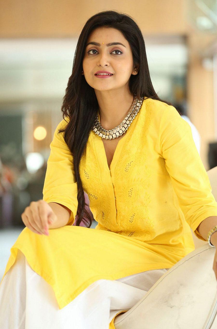 Actress Avanthika Mishra New Photos