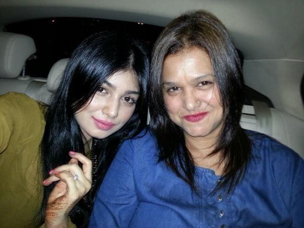 Actress Ayesha Takia Rare & UNSEEN Photos
