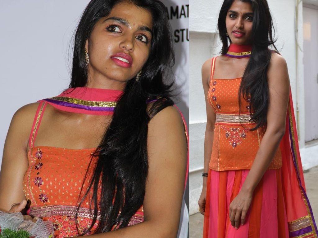 Actress Dhansika Never Seen Photos Collections!