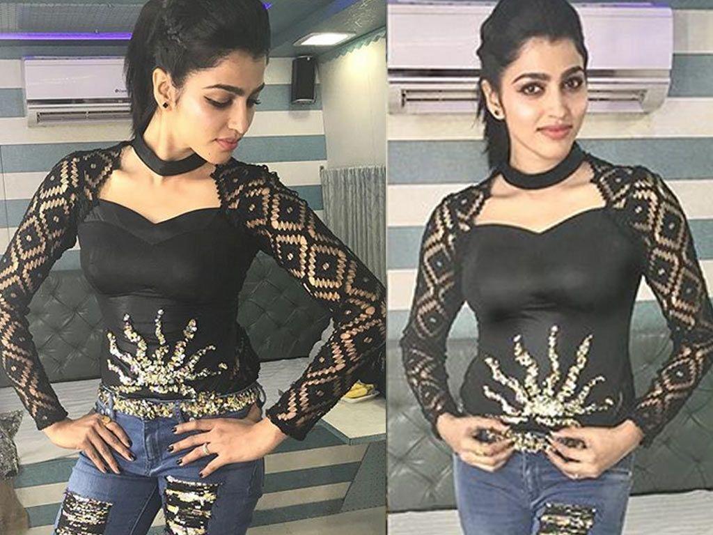 Actress Dhansika Never Seen Photos Collections!