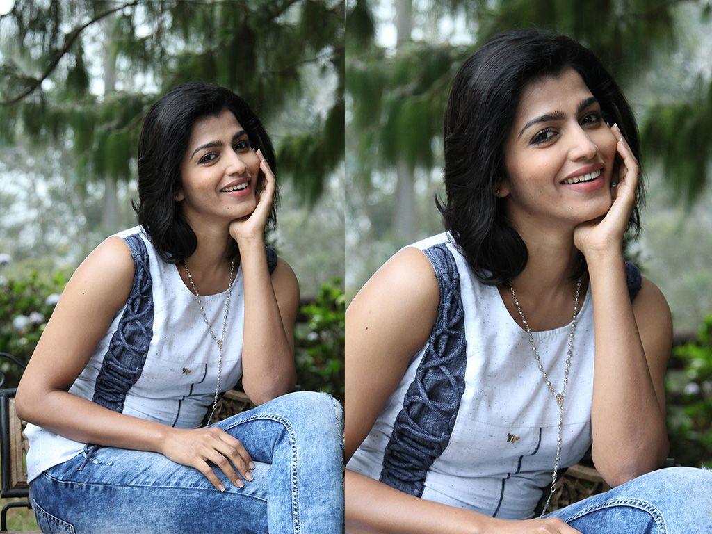 Actress Dhansika Never Seen Photos Collections!